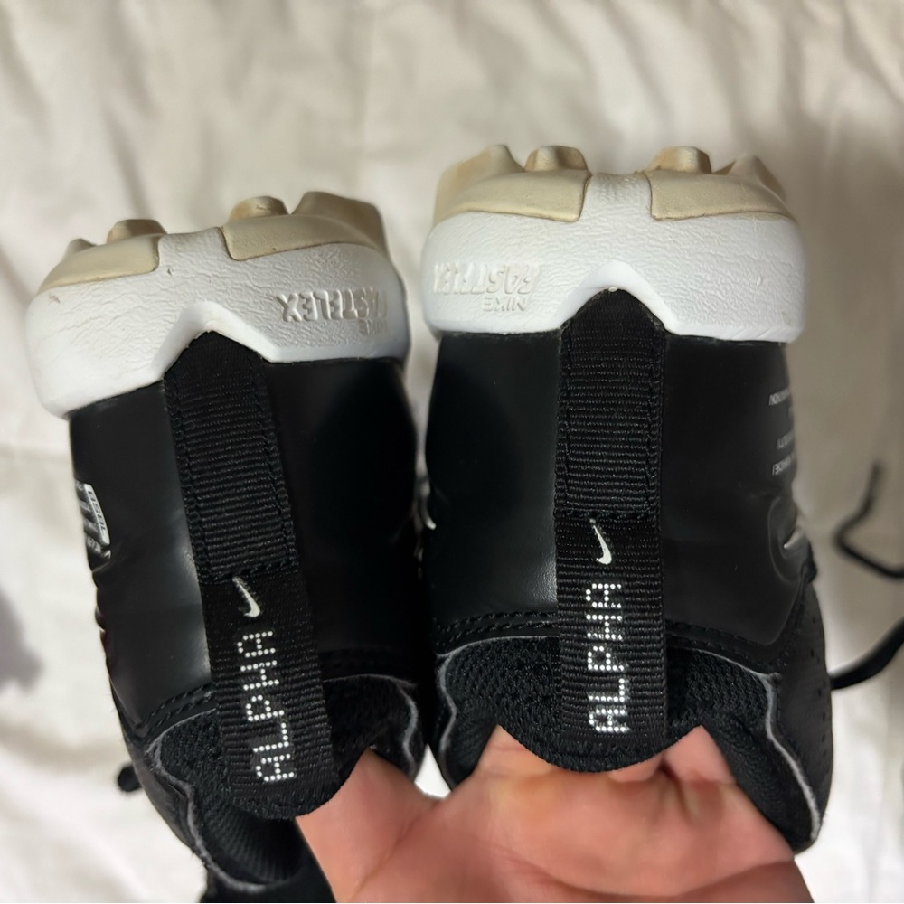 Nike Baseball Cleats 3.5Y - Picture 3 of 4